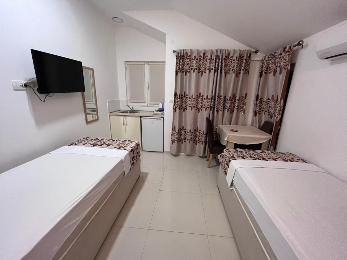 Pearl Apartment *