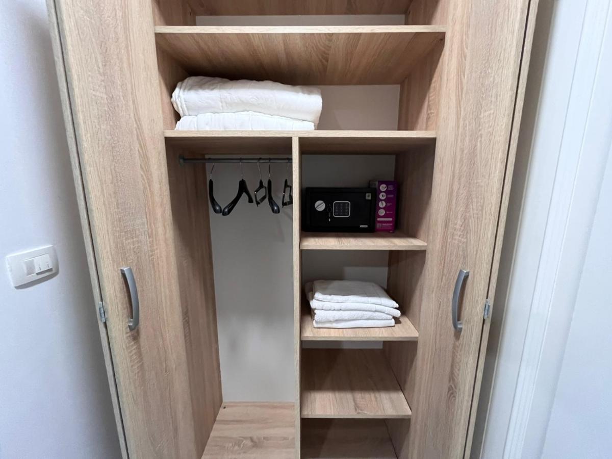 Pearl Apartment *
